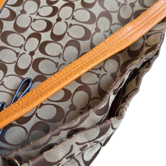 Coach Park Signature Hobo Shoulder Bag model number F23279. 